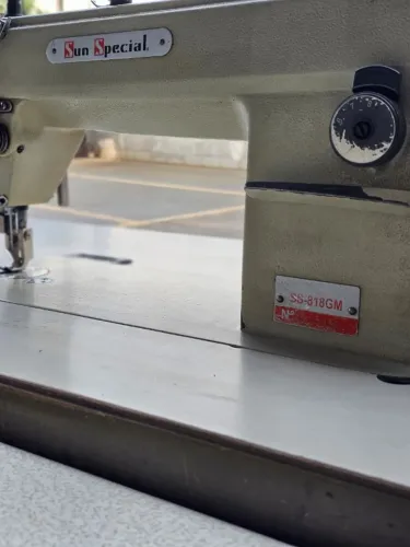 MAQUINA COSTURA SUM SPECIAL SS-818-GM