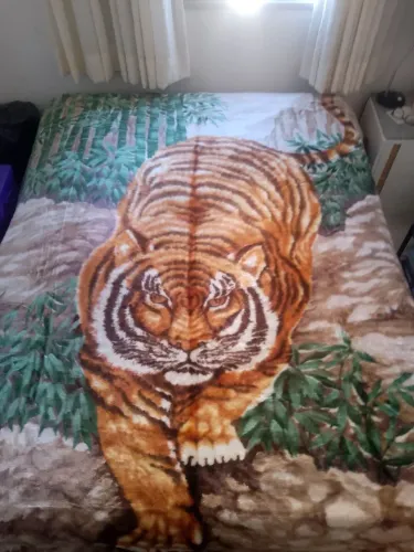 Cobertor Queen estampa tigre