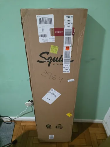 Baixo Fender Squier Precision Bass Debut