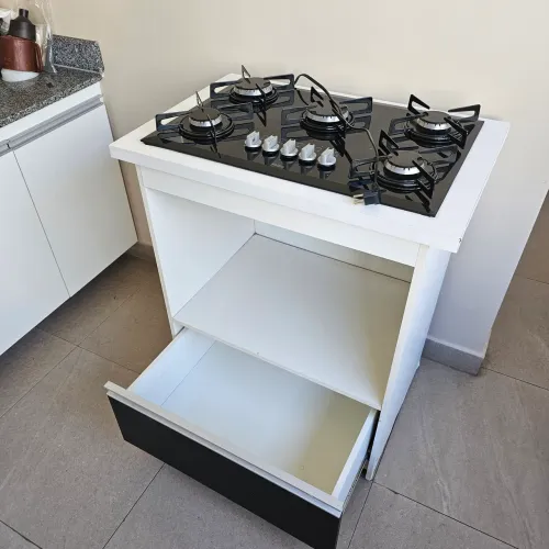 Fogão cooktop com armário
