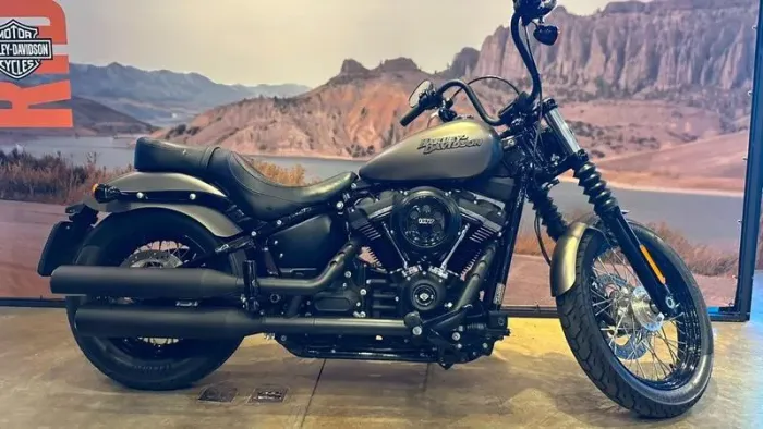 HARLEY-DAVIDSON STREET BOB FXDB 2019