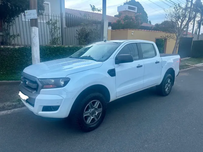 Ford Ranger XLS 2.5 16V 4X2 CD Flex 2017