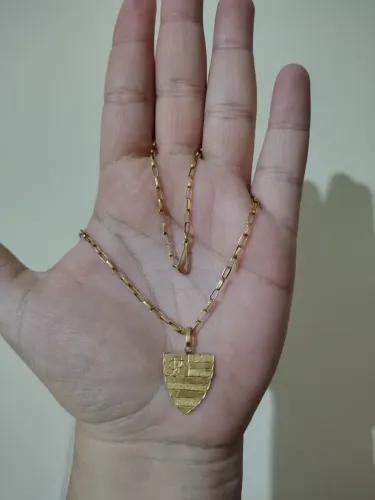 Cordão em ouro 18