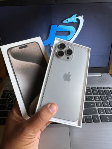 iPhone 15 Pro Max 256GB Natural Titanium com caixa original