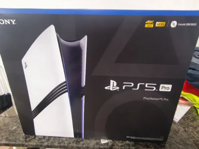 PlayStation 5 PRO, 1 MES DE USO