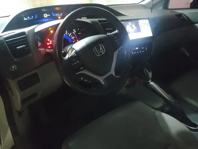 Honda Civic Sedan LXR 2.0 Flexone 16V Aut. 4P 2014