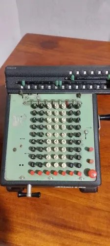 Maquina calculadora antiga monroe