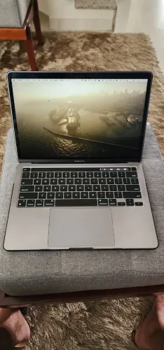 MacBook Pro M1 (13" | 512GB SSD | 8GB RAM) - Estado de Novo!
