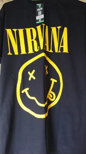 camisas originais preta de bandas 100 porc ento algodão