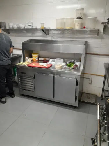 Bancada refrigerada dupla de 2 portas