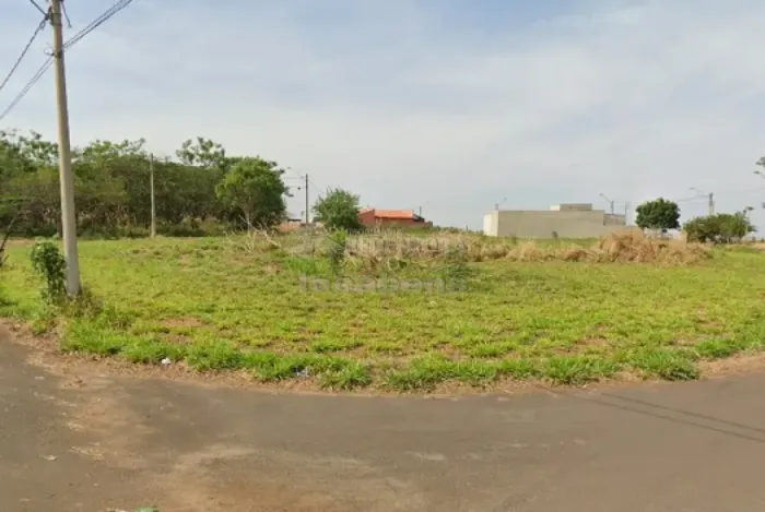 Terreno Padrão em Bady Bassitt