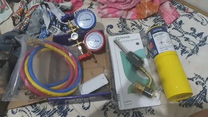 Vendo esse kit de solda novinho nunca usado ta na caix qualke coisa só liga *