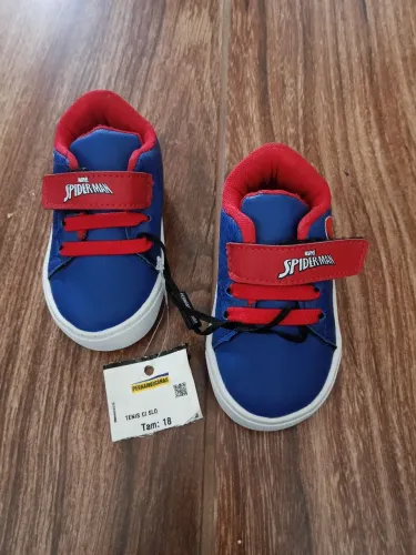 Tênis Spiderman 