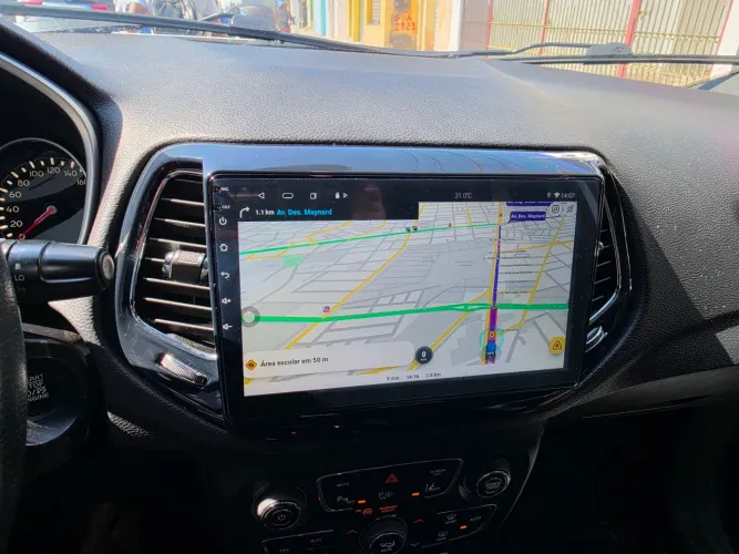 ?Central Multimídia Adak Link 85 10" QLED - 6GB RAM / 128GB / Octa-Core - Jeep Compass