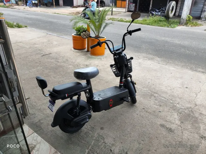 Scooter elétrica 