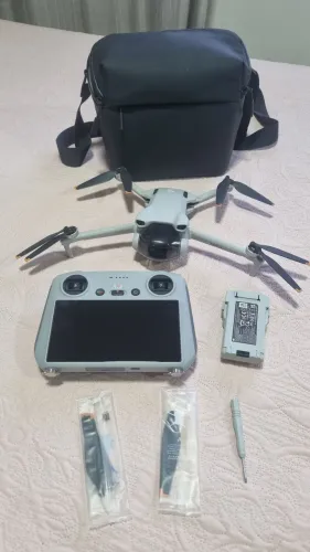 Mini 3 controle com tela praticamente zero, ja homologado e anac