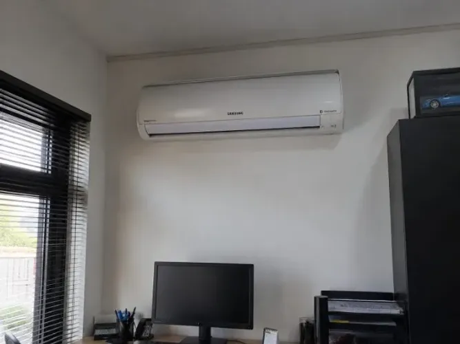 Ar Condicionado Split Samsung 24.000 BTUs Digital Inverter Frio (Serpentina de Cobre) 