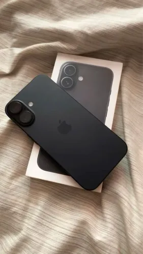iPhone 16