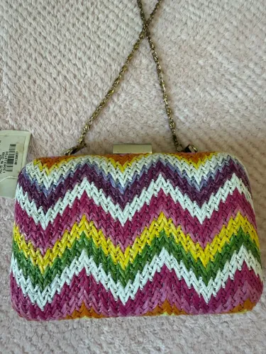 Bolsa clutch colorida 