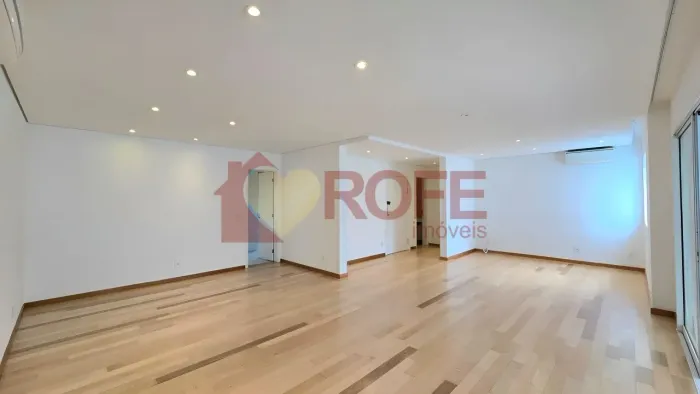 Venda Condomínio Charmant Vila Nova | 166m², 3 Suítes e 3 Vagas | Mobiliado na Vila Nova C