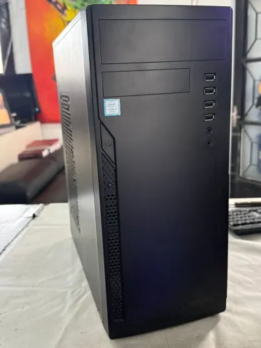 CPU Positivo i3 de 7°geração com 4GB de memoria e SSd de 480