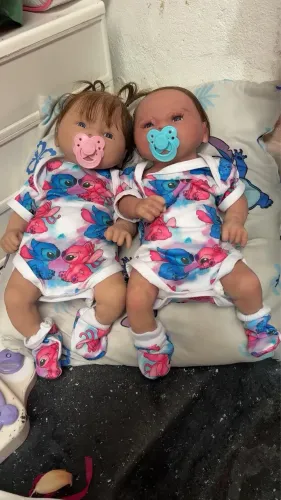 Bebê Reborn silicone sólido cada um $500 