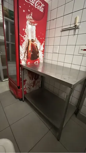 Mesa Bancada Profissional em Aço Inox com Prateleira - 1,03 x 0,67 m
