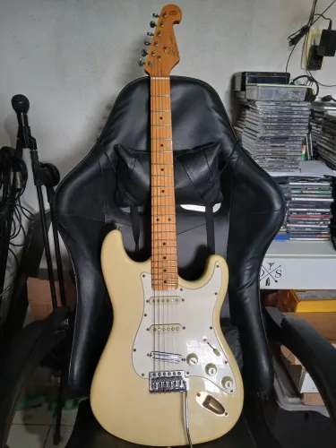 Guitarra Sx stratocaster com upgrades