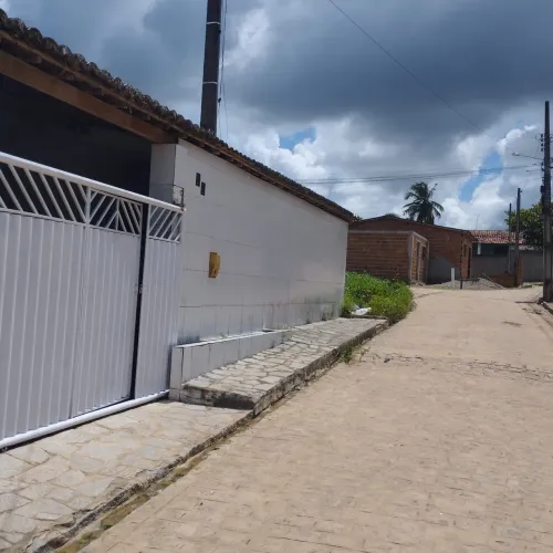Vendo ou troco casa ( Salema  Rio tinto)