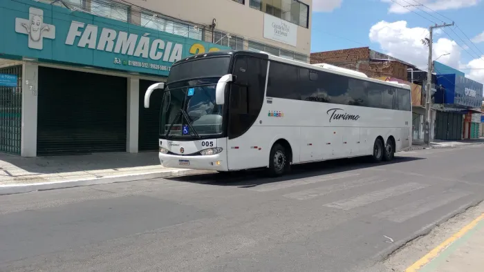 Vendo ou troco onibus rodoviário 2007  Scania 420 