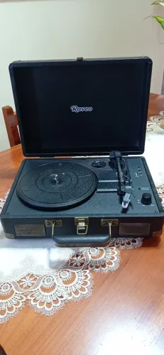 Toca discos maleta Raveo - Leia