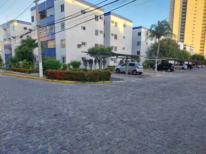AP 2 qts portaria 24 hs próximo ao carrefour dos Bancários UFPB E UNIPÊ