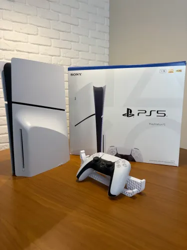 Playstation 5 Slim 1TB c/ leitor de disco