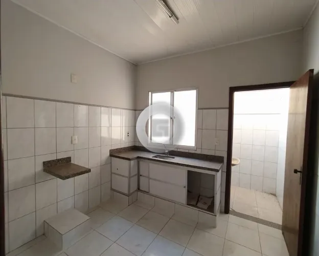 Aluga-se Apartamento no Bairro São José - Montes Claros/MG