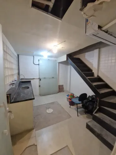 Imóvel para aluguel tem 35 metros quadrados com 1 quarto em Centro - Nova Friburgo - RJ