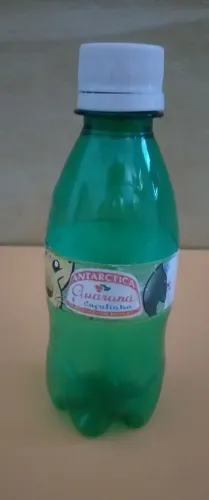 Garrafa de Guaraná Antarctica Caçulinha