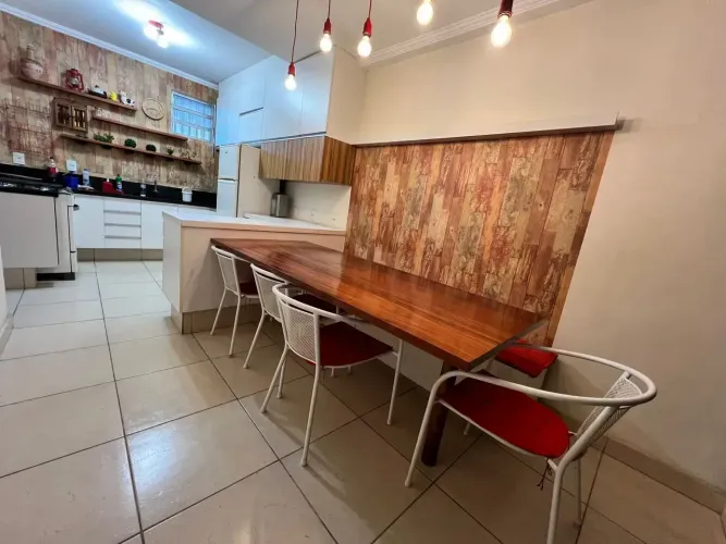 Locação de Casa com Área Gourmet e Excelente Localização no Jardim Satélite