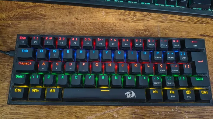 Teclado mecânico Redragon 60%