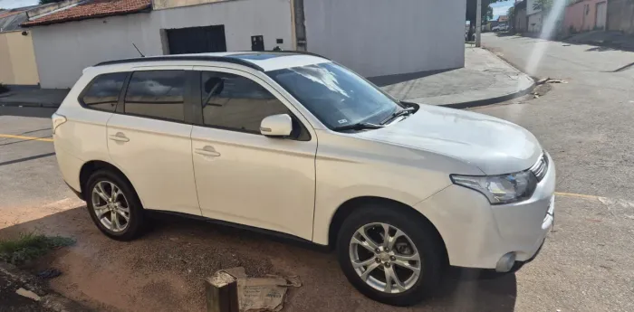 Mitsubishi Outlander 2.0 16V 160cv Aut. 2015