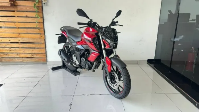YAMAHA FZ15 ABS 2023 VERMELHA COM 22.000 KM