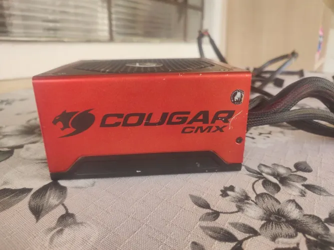Fonte Cougar CMX 700W 80 Plus Bronze Semi-Modular