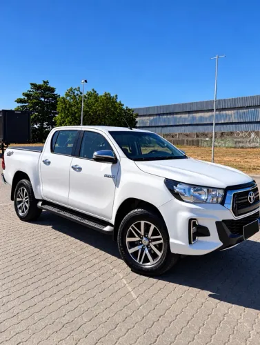 Toyota Hilux CD SRV 4X4 2.8 TDI Diesel Aut. 2020