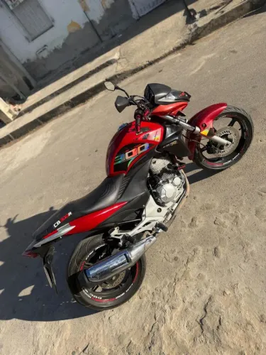 Moto cb300 