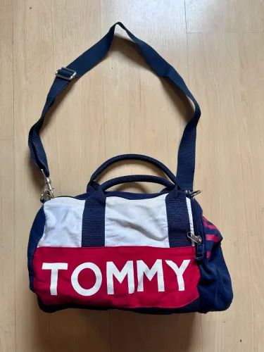Bolsa de Viagem Pequena Tommy Hilfiger
