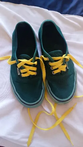 Tênis verde e amarelo 36