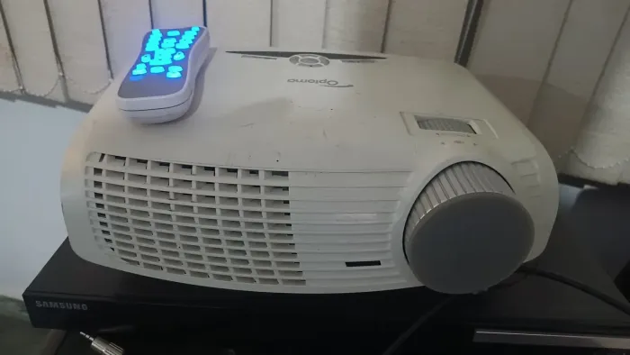 Projetor Optoma HD20