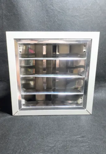 Luminária quadrada para 02 lâmpadas usada