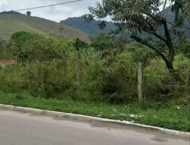 Oportunidade Única em Guapimirim! Terrenos Amplos em Bairro em Plena Expansão