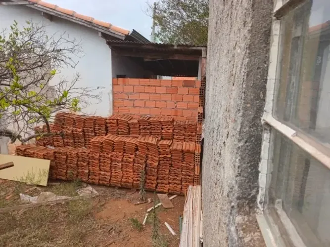 LOTE DE 250 TELHAS FRANCESAS USADAS
