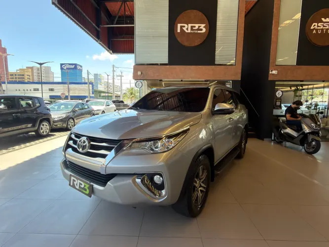 Toyota Hilux SW4 SRV 4X2 2.7 Flex 16V Aut. 2019
